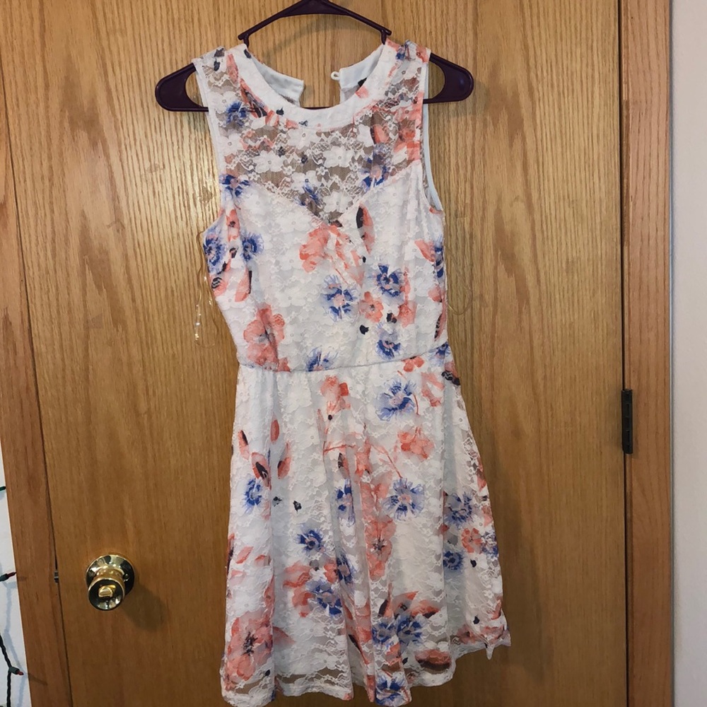 Charlotte Russe knee length summer dress